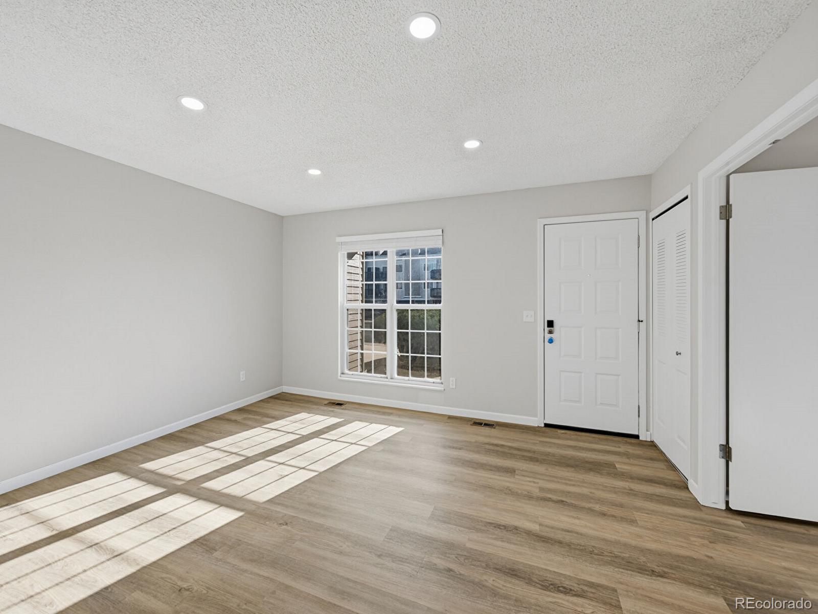 MLS Image #3 for 19131 e louisiana avenue,aurora, Colorado