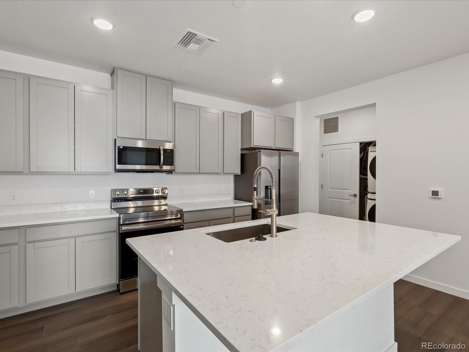 MLS Image #10 for 6153 n ceylon street 206,denver, Colorado