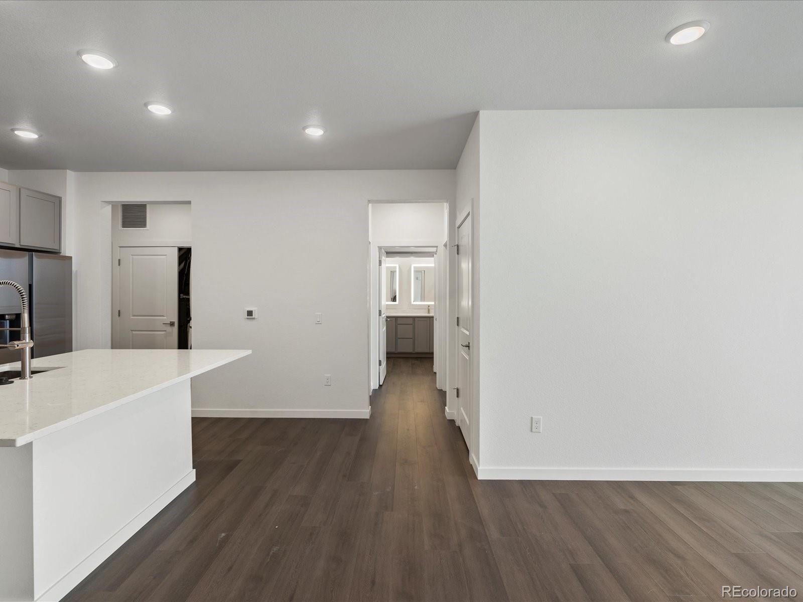 MLS Image #6 for 6153 n ceylon street 206,denver, Colorado