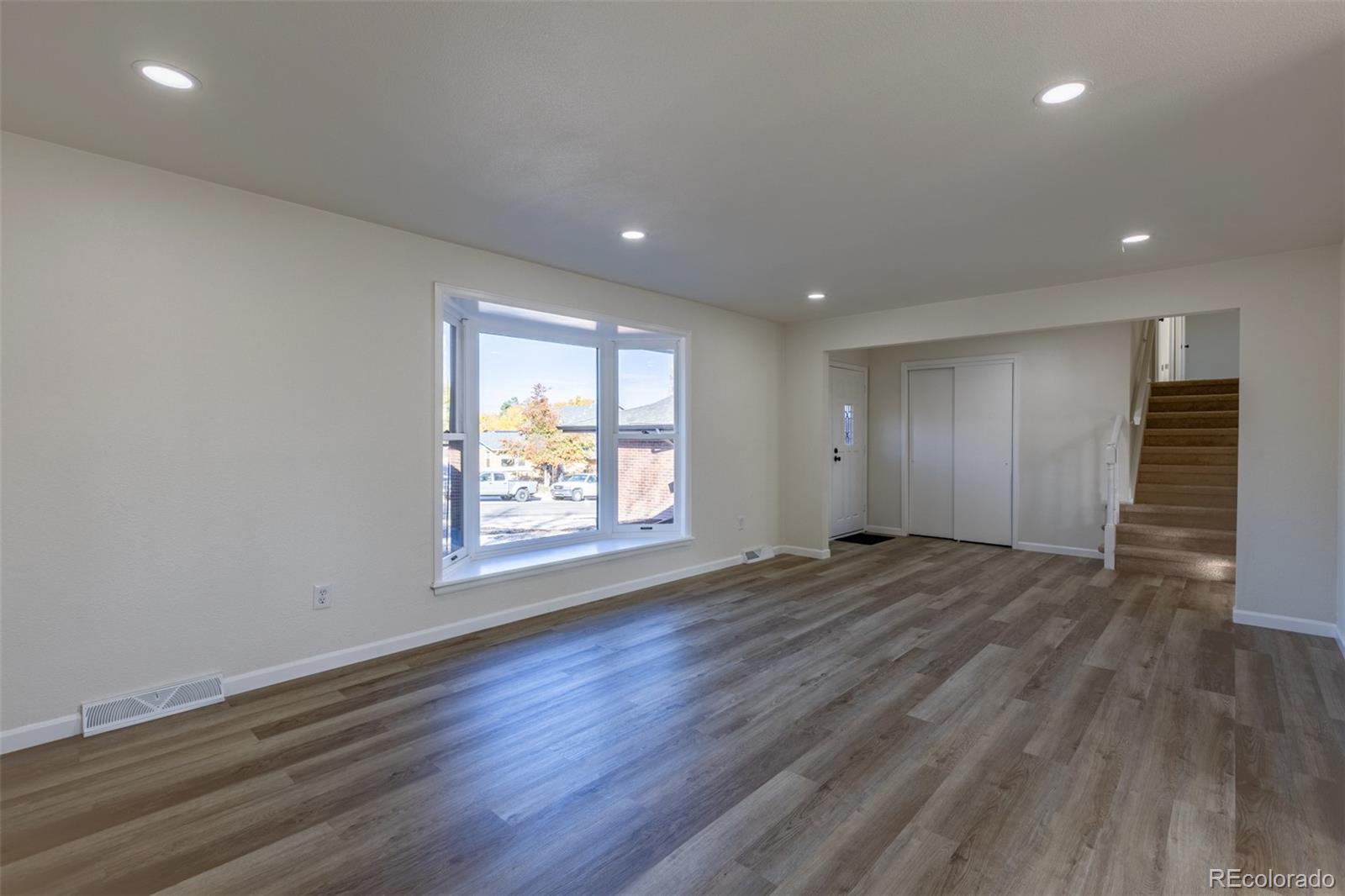 MLS Image #13 for 7492 s marion street,centennial, Colorado