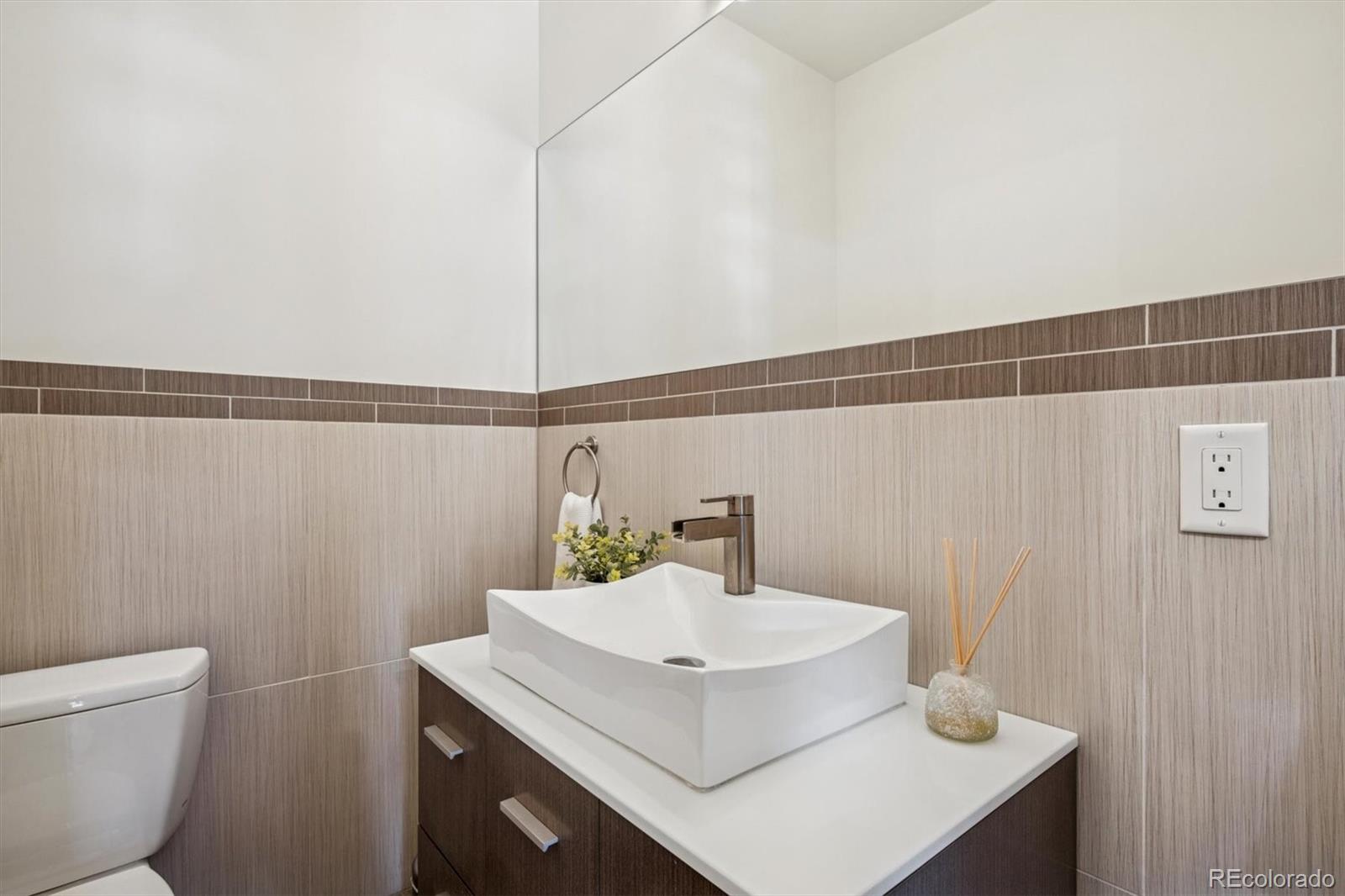 MLS Image #11 for 3422 n newton street,denver, Colorado