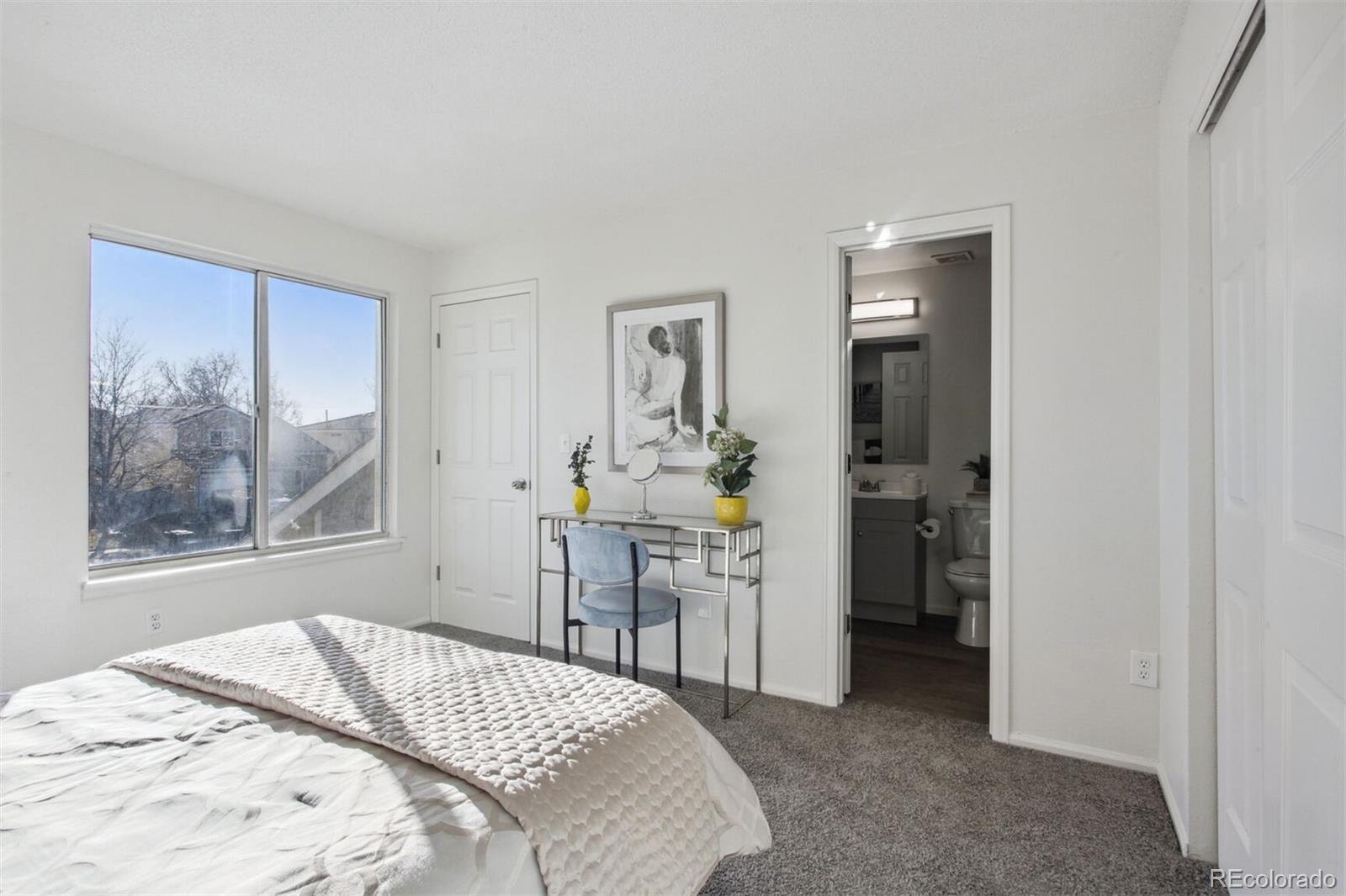 MLS Image #10 for 21103 e 42nd avenue,denver, Colorado