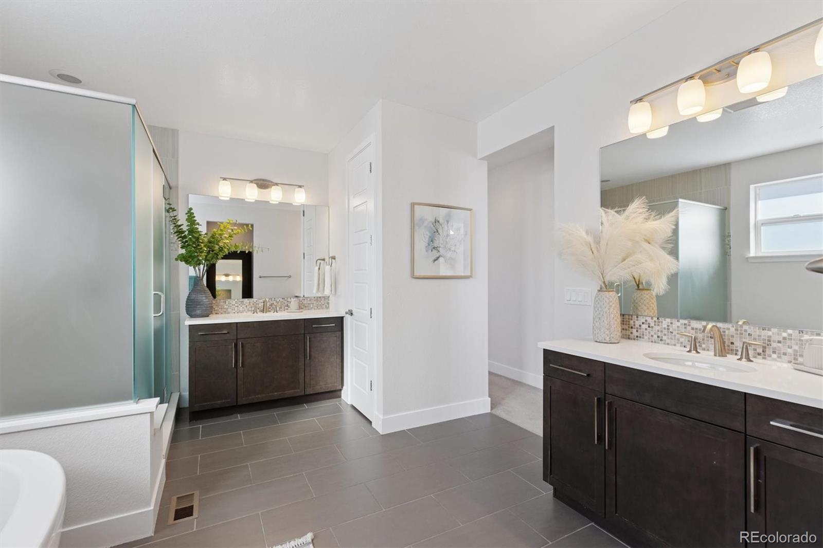 MLS Image #31 for 8055 e prairie meadow drive,denver, Colorado