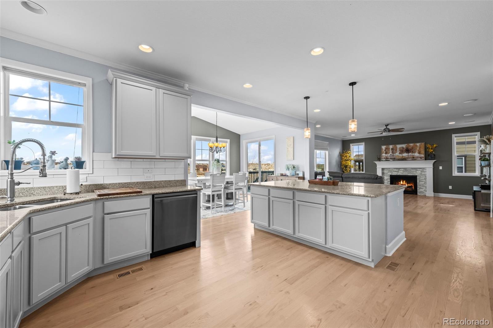 MLS Image #6 for 12487  syracuse street,thornton, Colorado