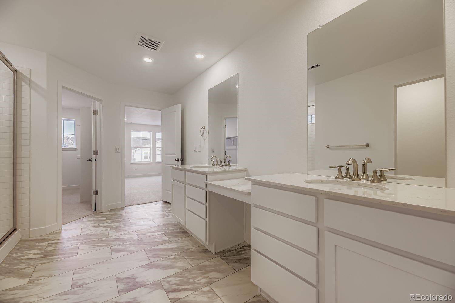 MLS Image #12 for 12650 w glasgow place,littleton, Colorado