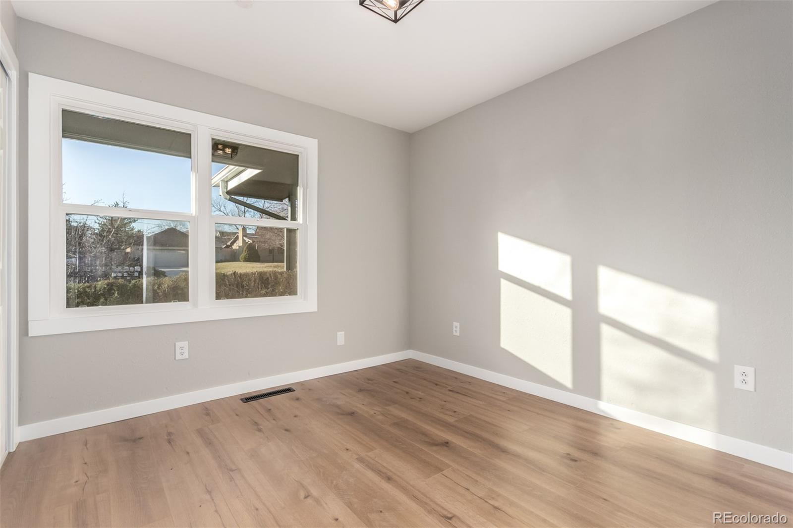 MLS Image #19 for 8670 s ammons street,littleton, Colorado