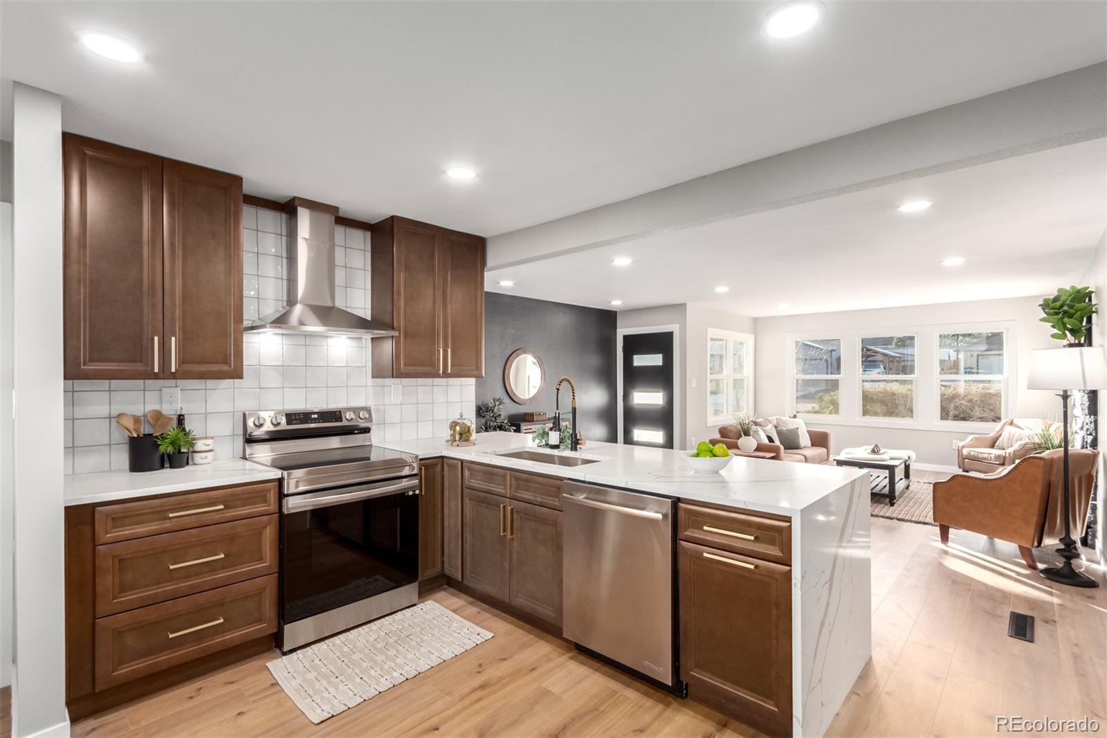 MLS Image #8 for 8670 s ammons street,littleton, Colorado