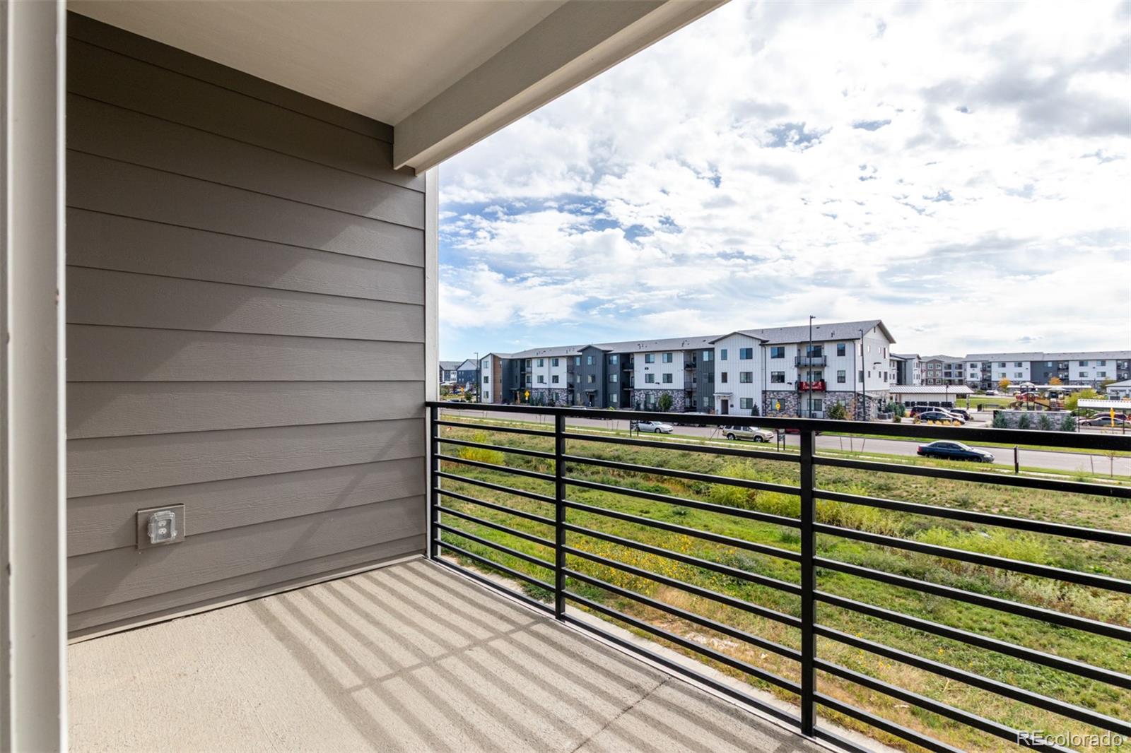 MLS Image #2 for 6153 n ceylon street 307,denver, Colorado