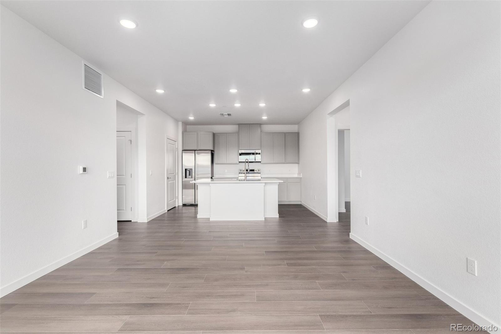 MLS Image #4 for 6153 n ceylon street 307,denver, Colorado