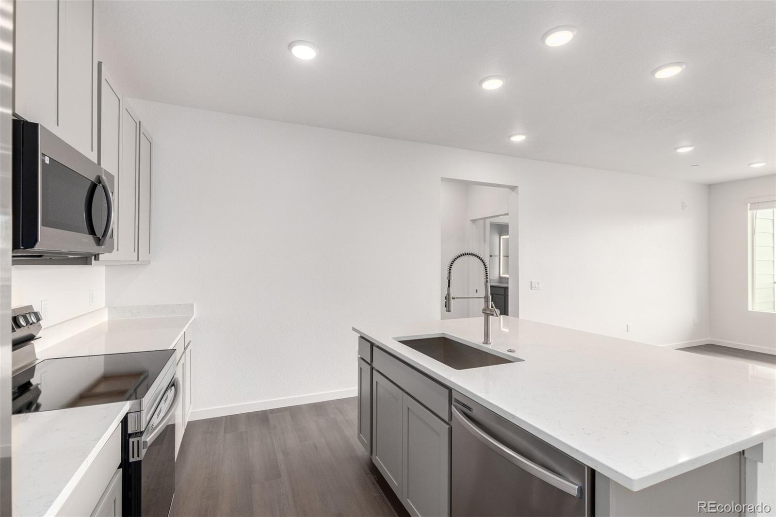 MLS Image #8 for 6153 n ceylon street 307,denver, Colorado