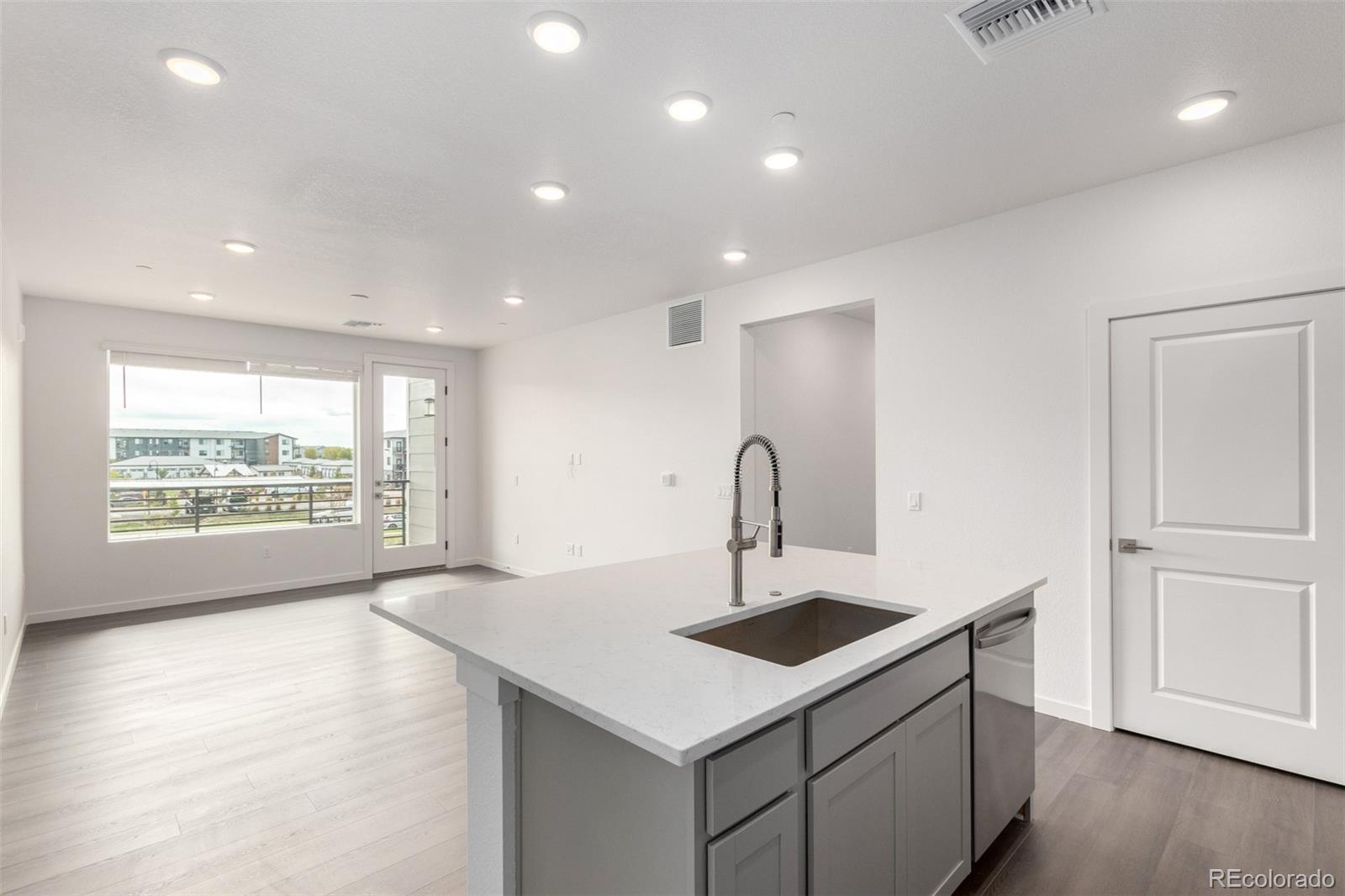 MLS Image #9 for 6153 n ceylon street 307,denver, Colorado