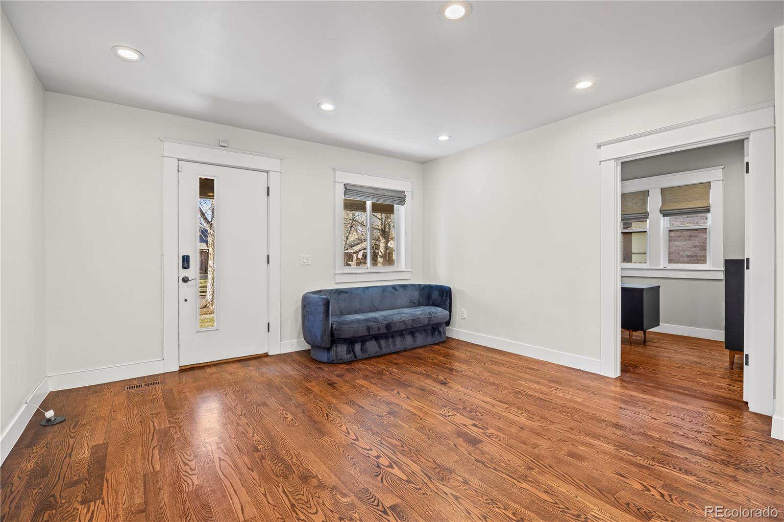 MLS Image #10 for 890 s vine street,denver, Colorado