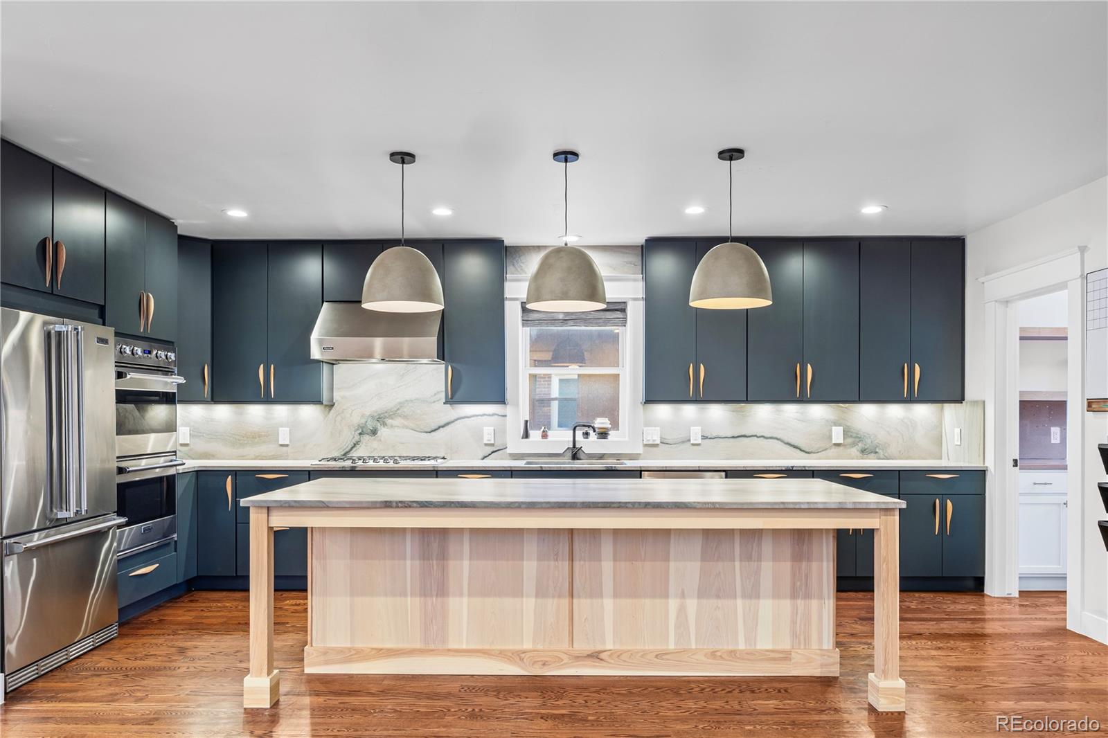 MLS Image #12 for 890 s vine street,denver, Colorado