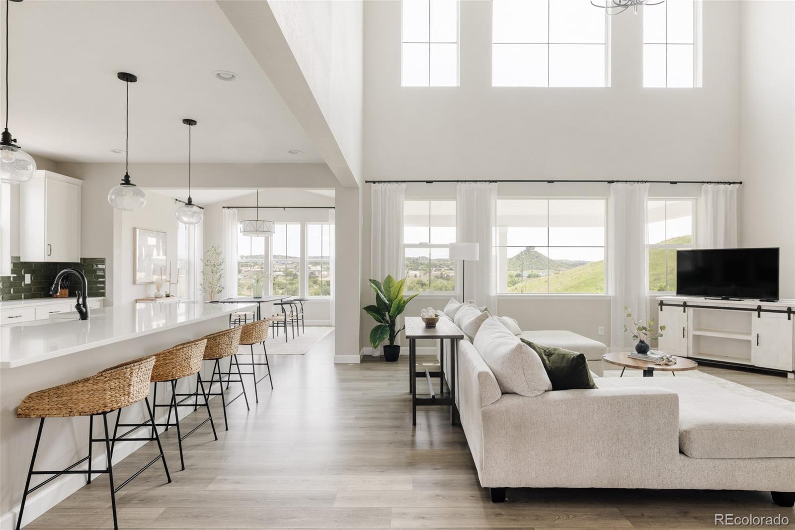 MLS Image #2 for 1108  melting snow way,castle rock, Colorado