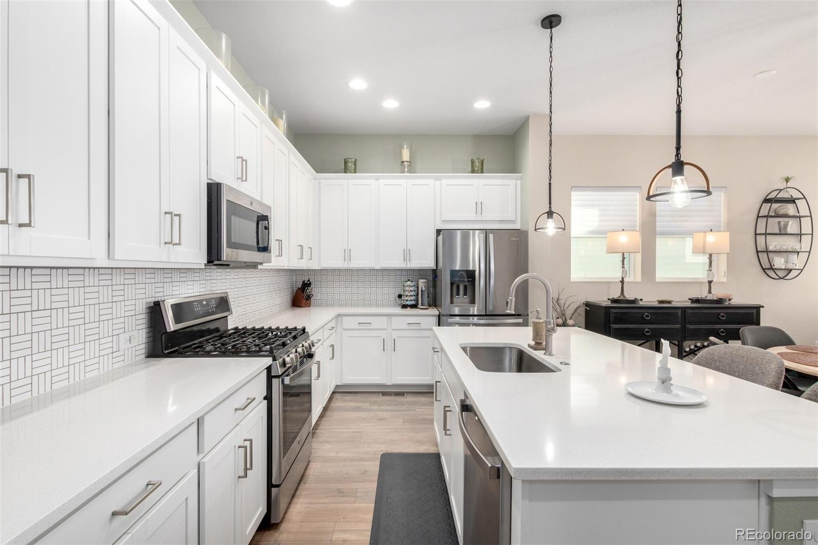 MLS Image #3 for 6010 n netherland court,aurora, Colorado