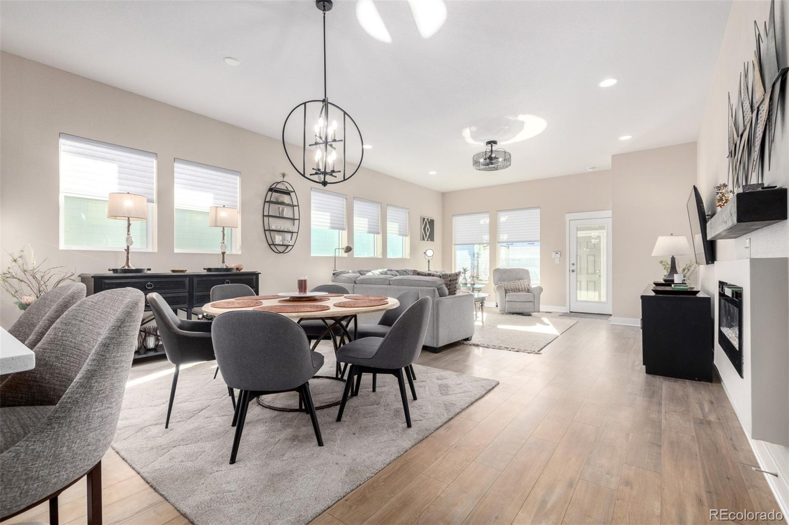 MLS Image #8 for 6010 n netherland court,aurora, Colorado