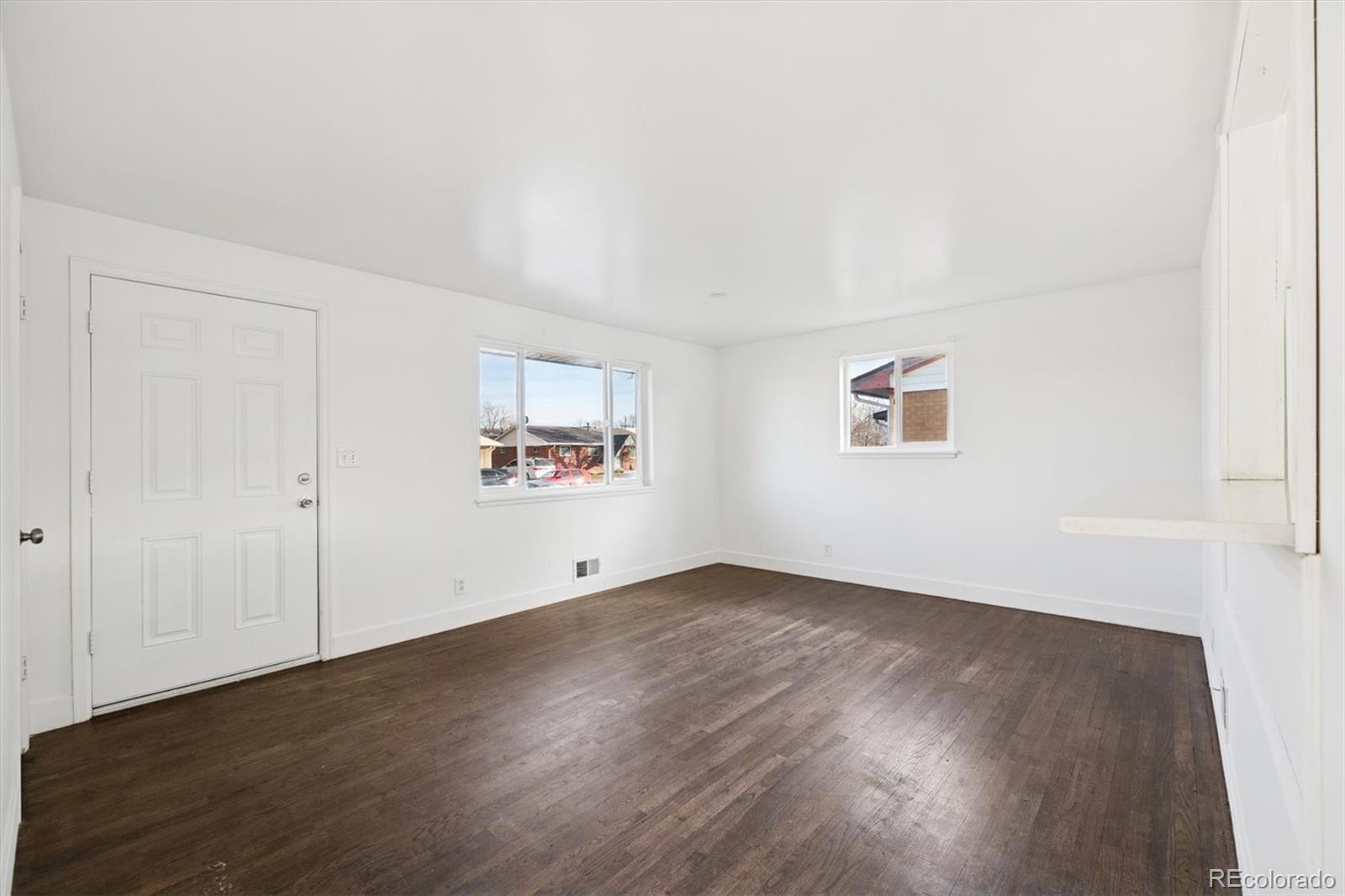 MLS Image #4 for 6951  locust street,commerce city, Colorado