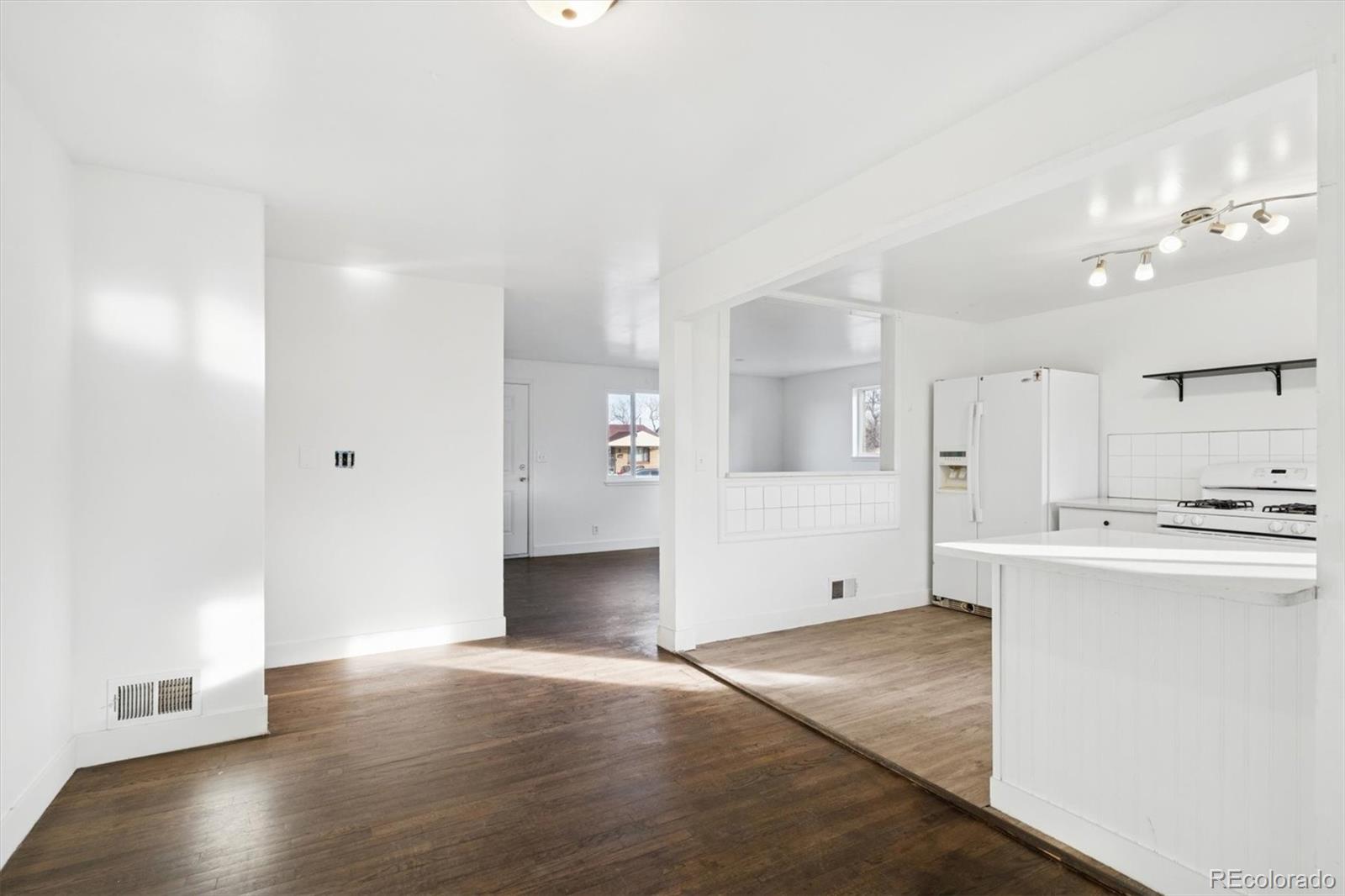 MLS Image #9 for 6951  locust street,commerce city, Colorado
