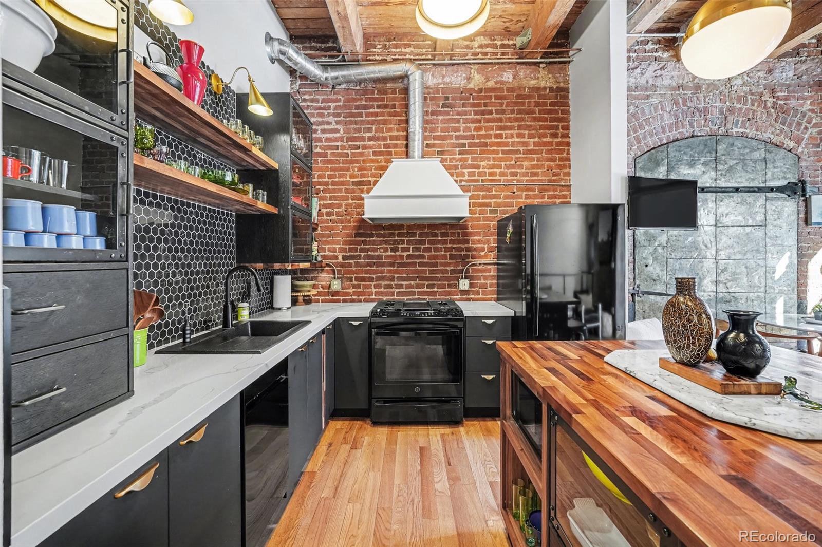MLS Image #4 for 2960  inca street 103,denver, Colorado
