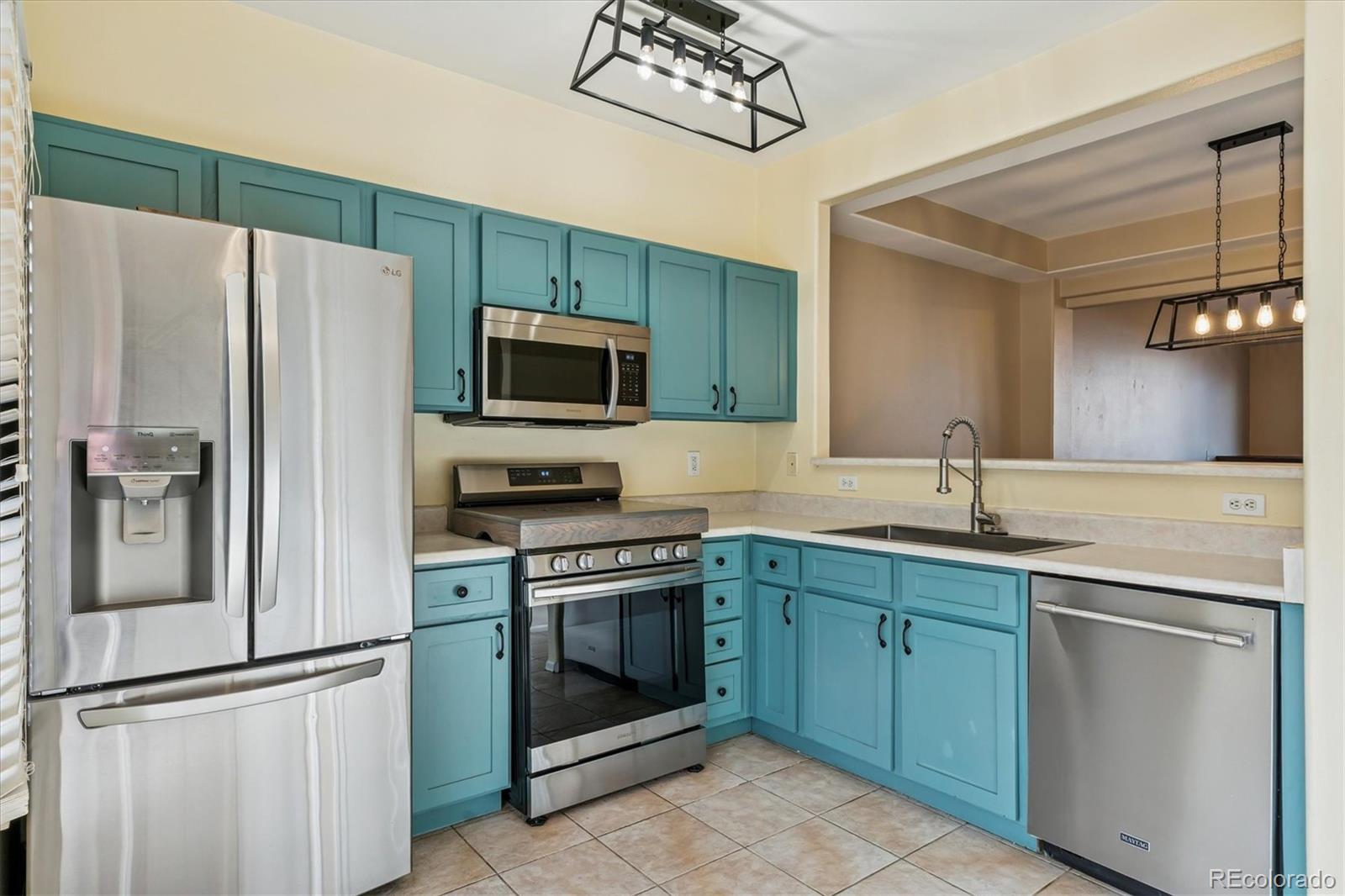 MLS Image #7 for 9653 w chatfield avenue e,littleton, Colorado