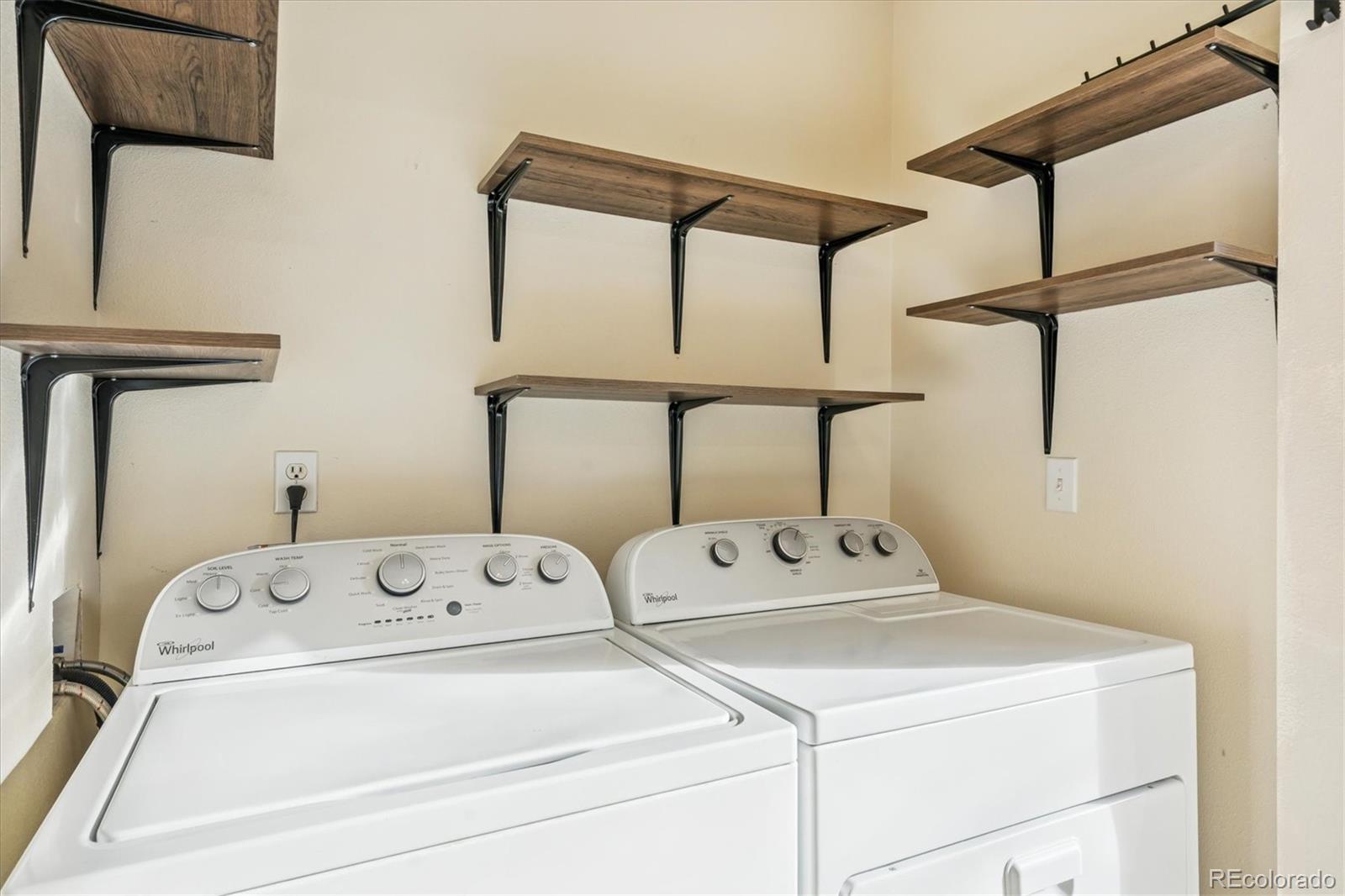 MLS Image #9 for 9653 w chatfield avenue e,littleton, Colorado