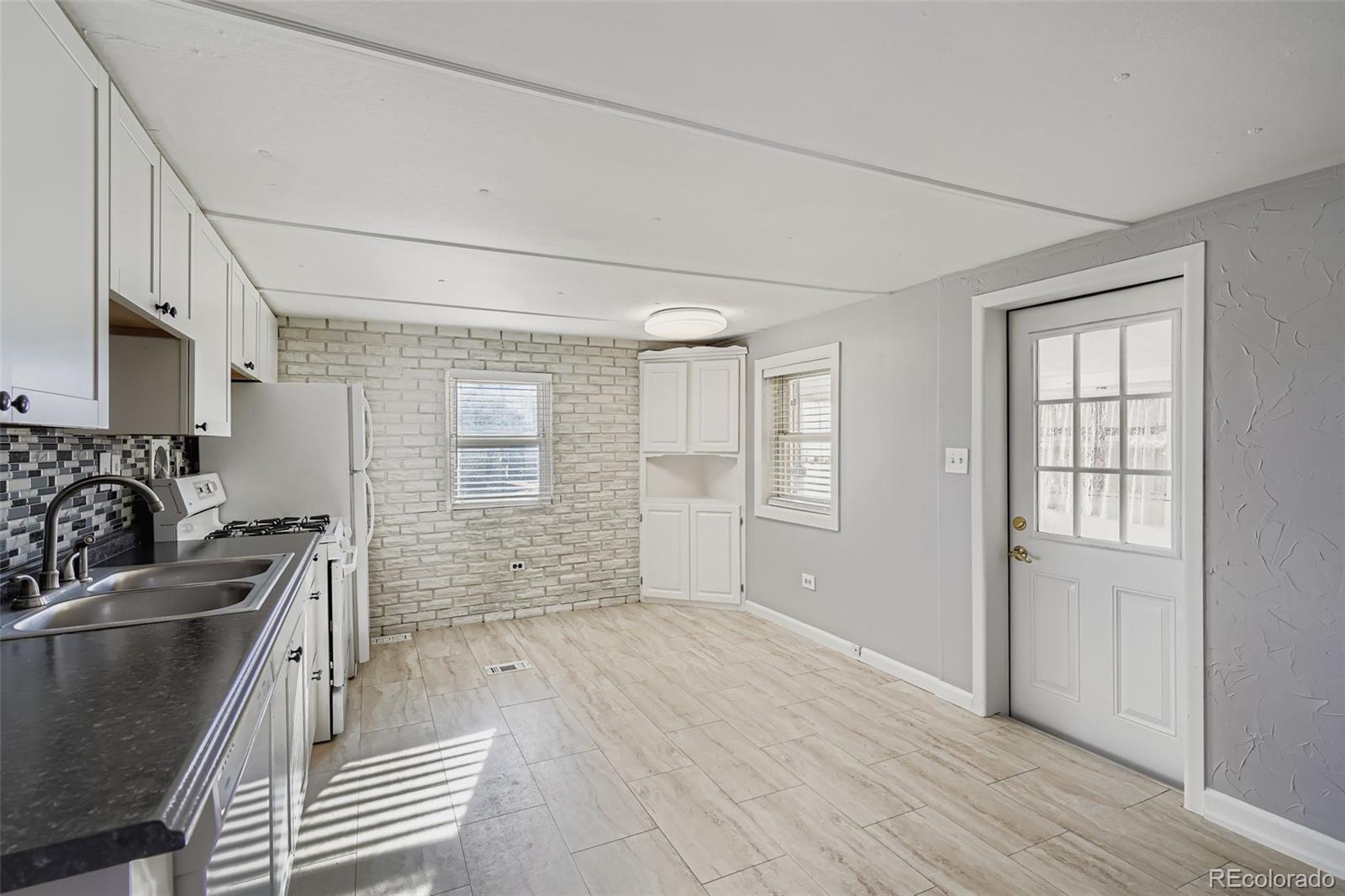 MLS Image #3 for 2001  tulane street,denver, Colorado