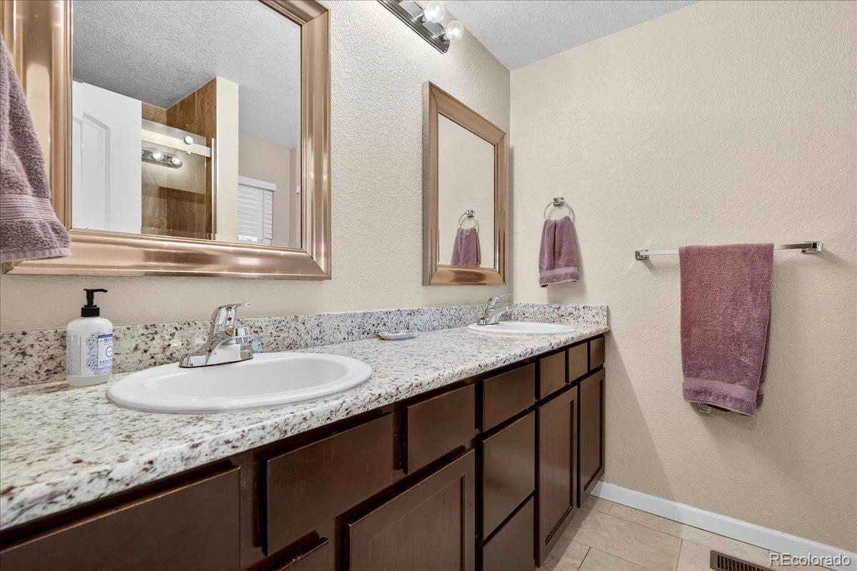 MLS Image #17 for 13361 e wyoming place,aurora, Colorado
