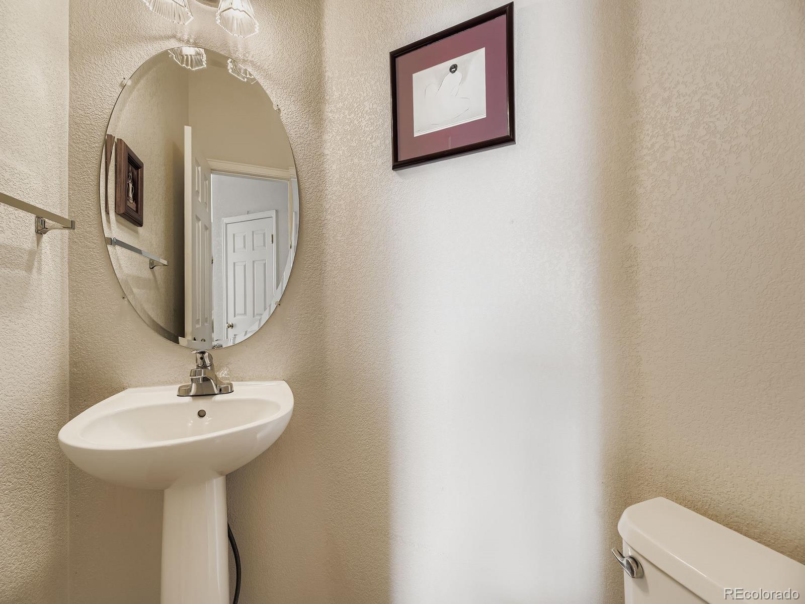 MLS Image #10 for 8626 s lewis way,littleton, Colorado