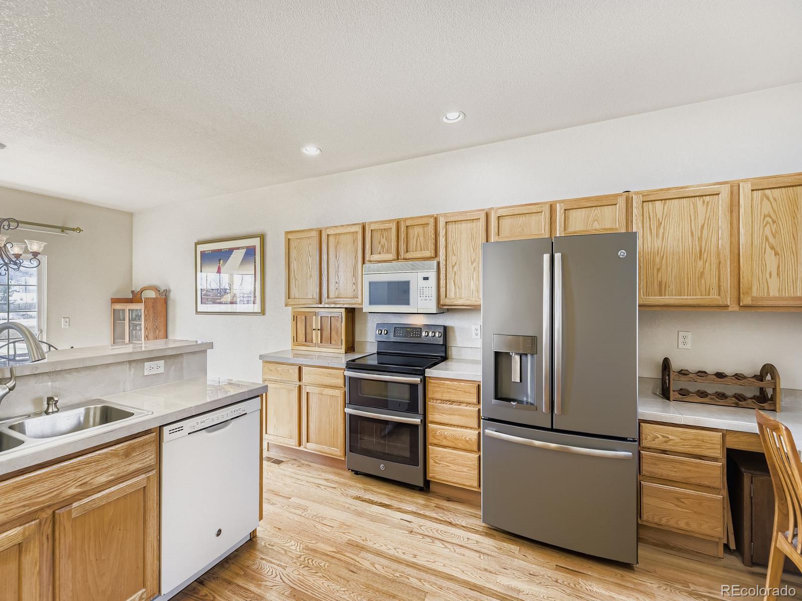 MLS Image #2 for 8626 s lewis way,littleton, Colorado