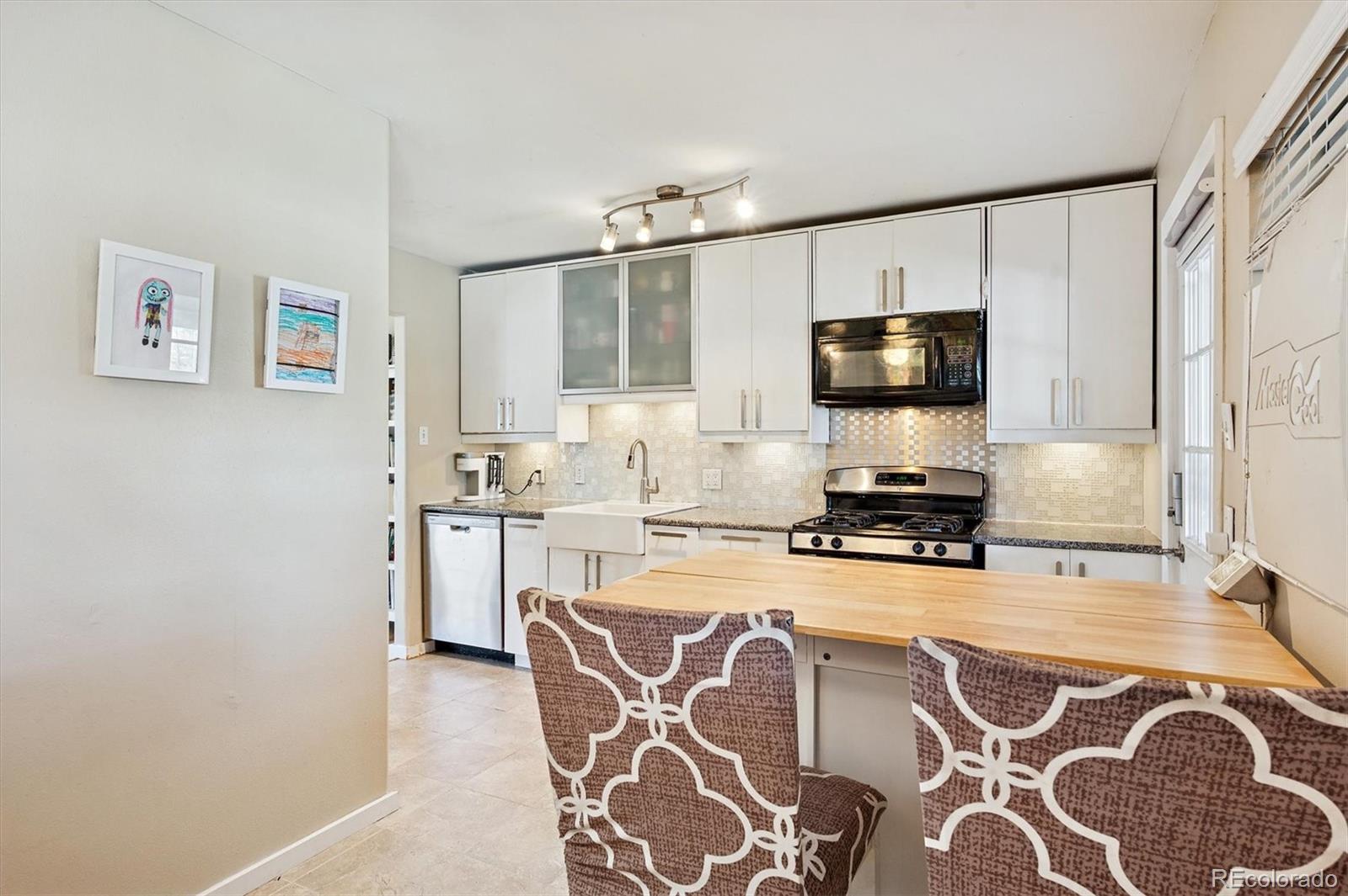 MLS Image #11 for 1817 s perry way,denver, Colorado