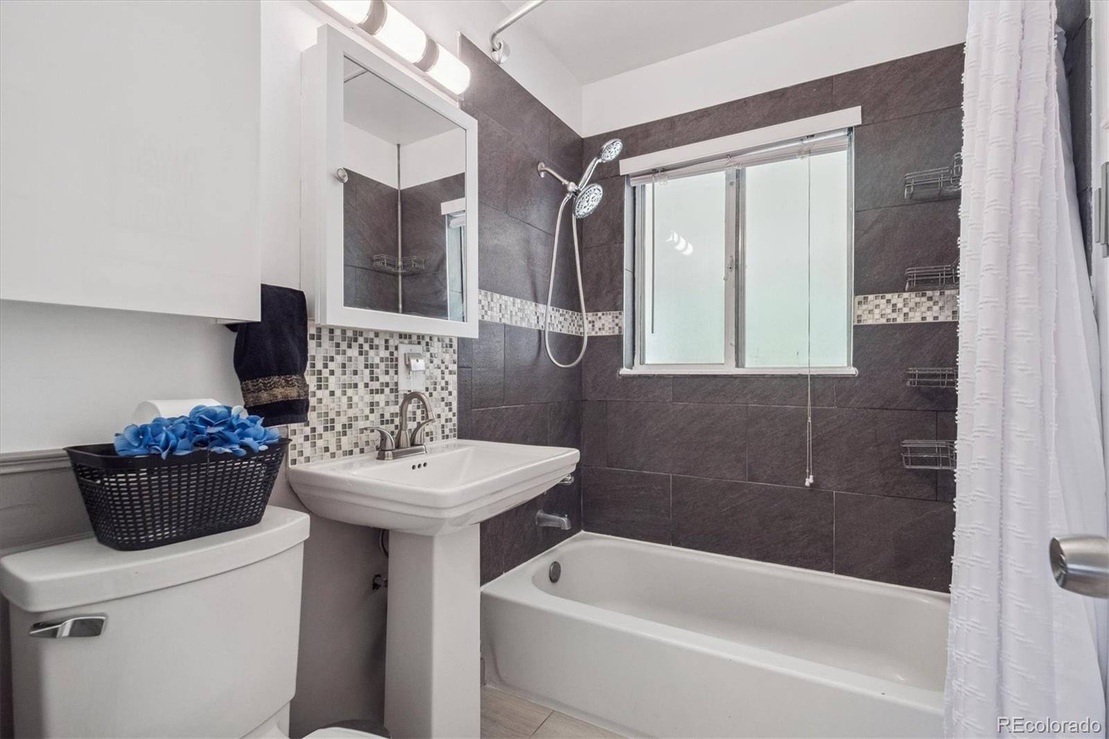 MLS Image #19 for 1817 s perry way,denver, Colorado