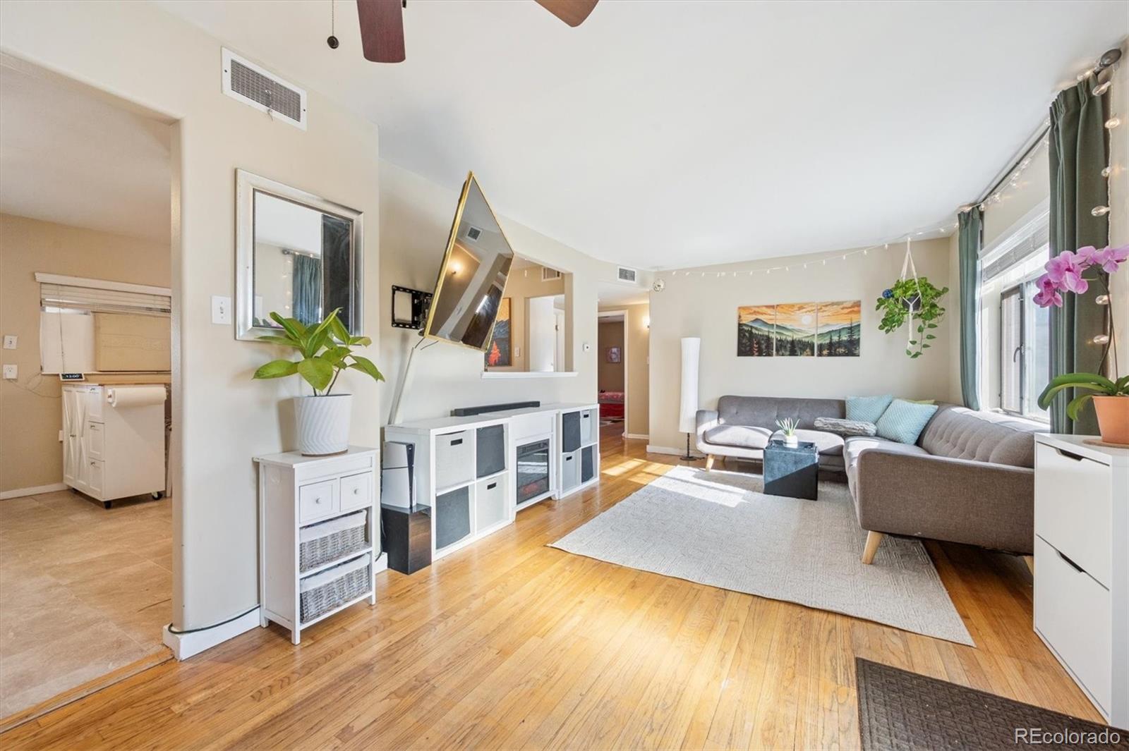 MLS Image #5 for 1817 s perry way,denver, Colorado