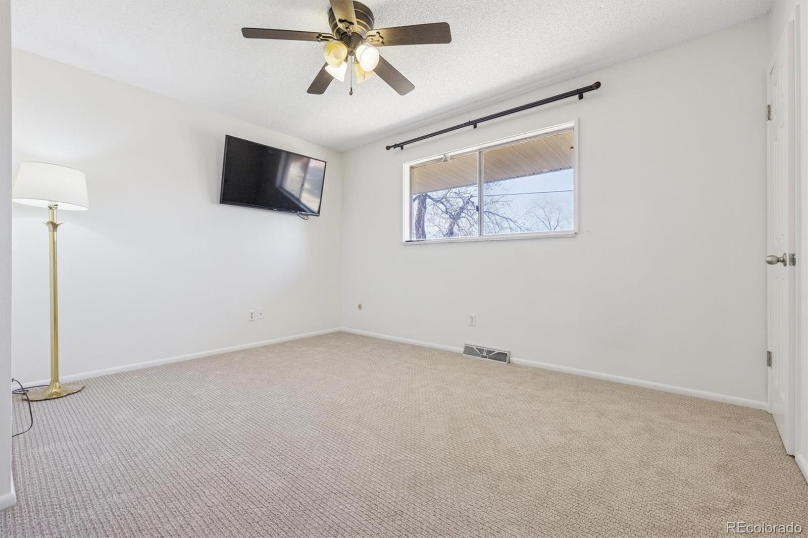 MLS Image #13 for 3948 s yosemite street ,denver, Colorado