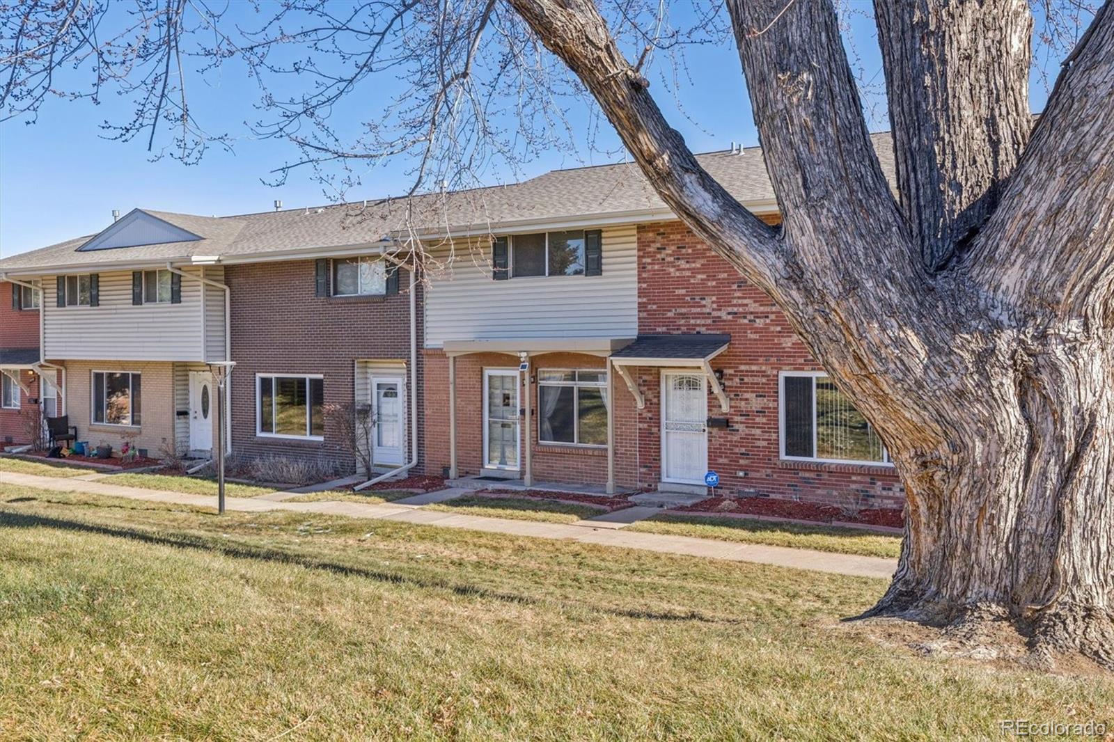 MLS Image #15 for 3948 s yosemite street ,denver, Colorado
