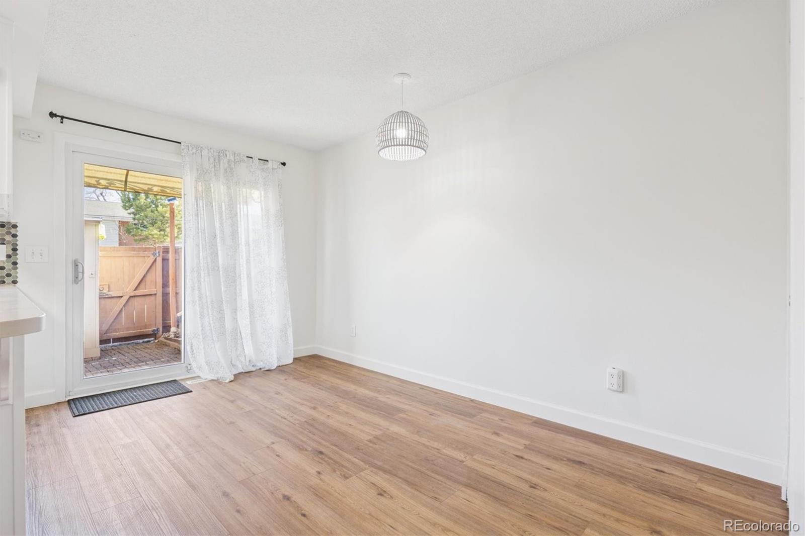 MLS Image #6 for 3948 s yosemite street ,denver, Colorado