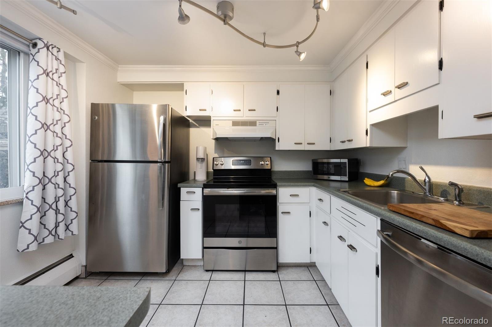 MLS Image #7 for 1090 n lafayette street 205,denver, Colorado