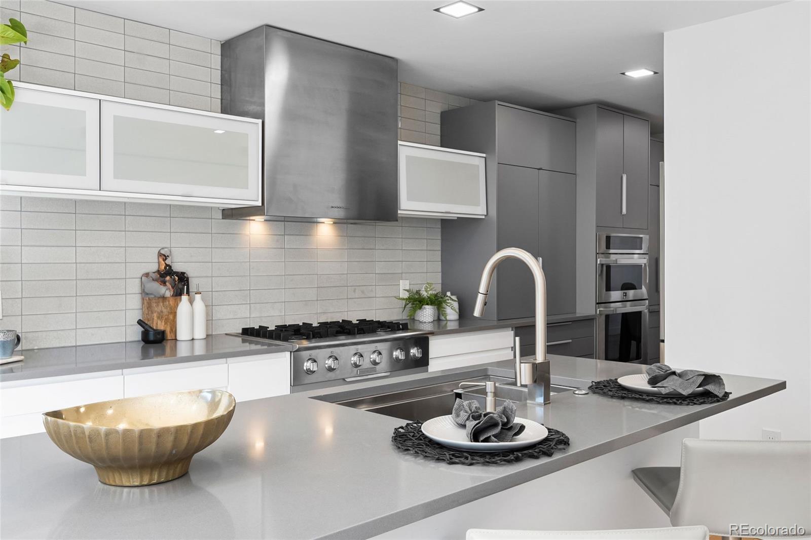 MLS Image #18 for 3725  wyandot street,denver, Colorado