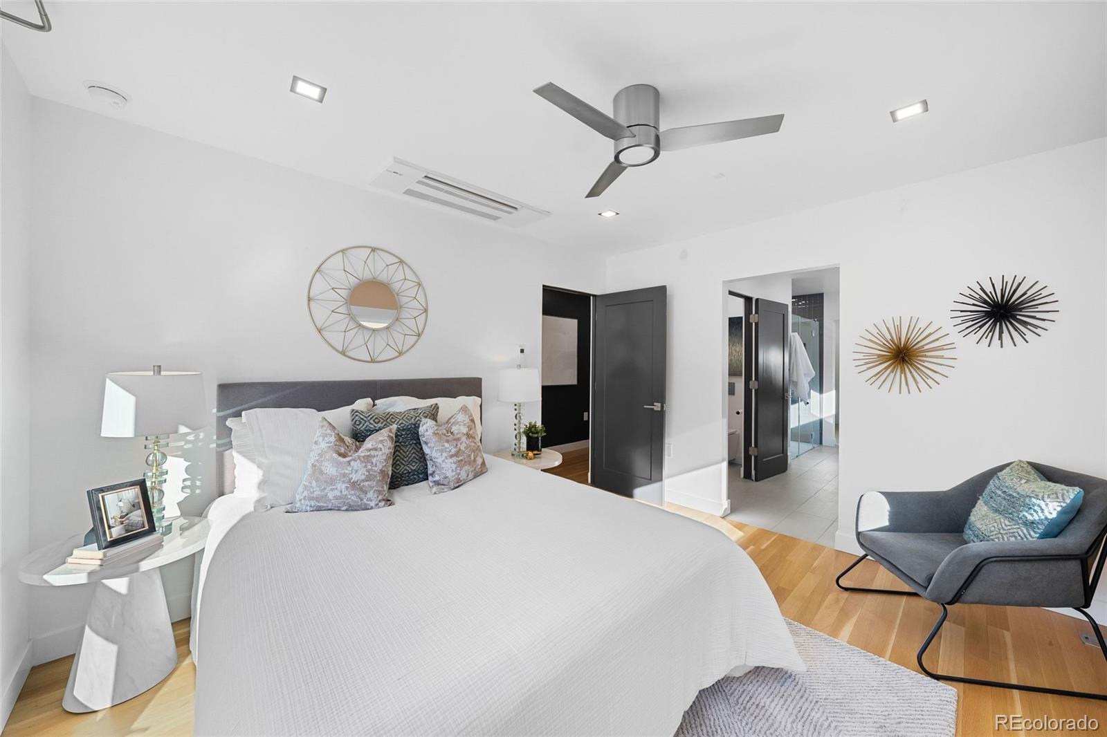 MLS Image #5 for 3725  wyandot street,denver, Colorado