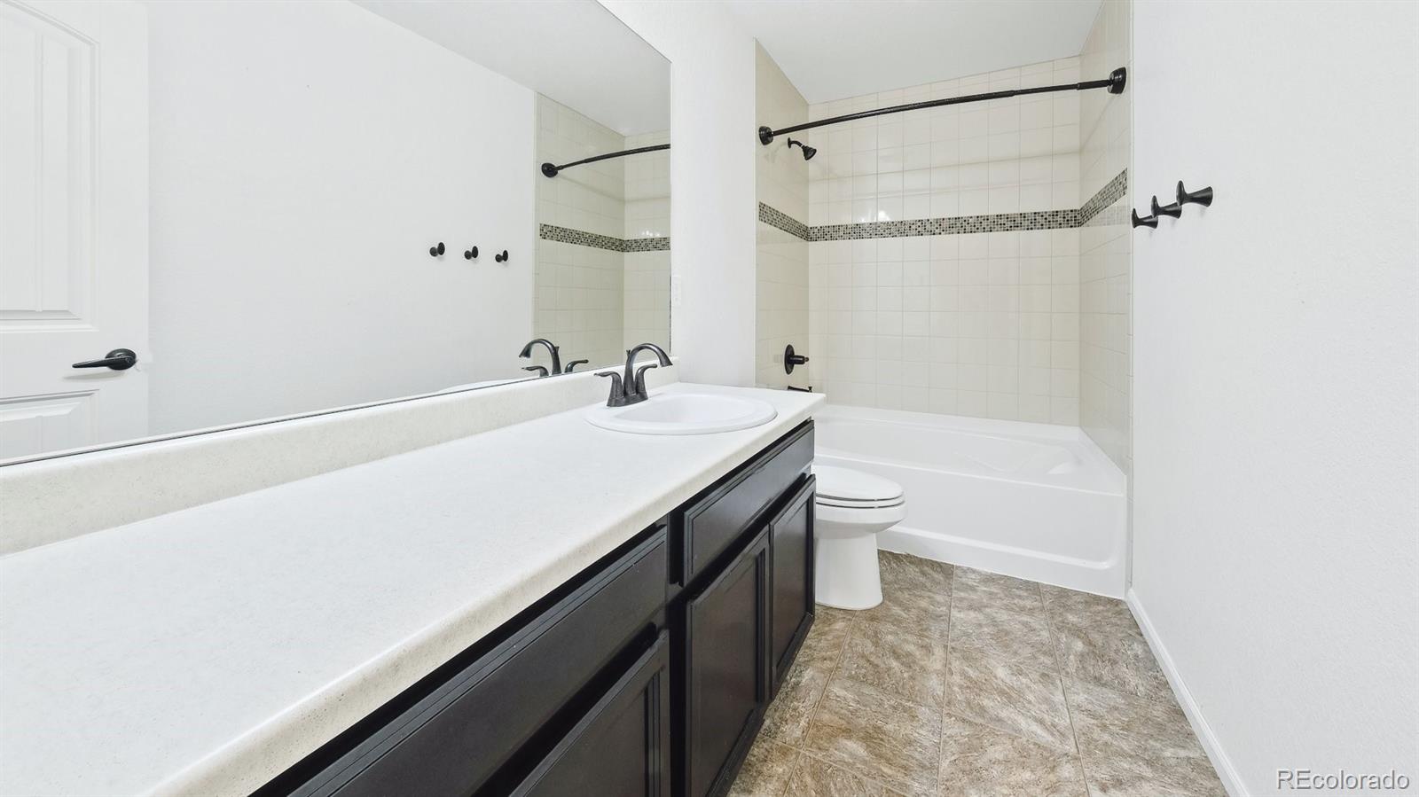 MLS Image #31 for 4757 s buchanan street,aurora, Colorado