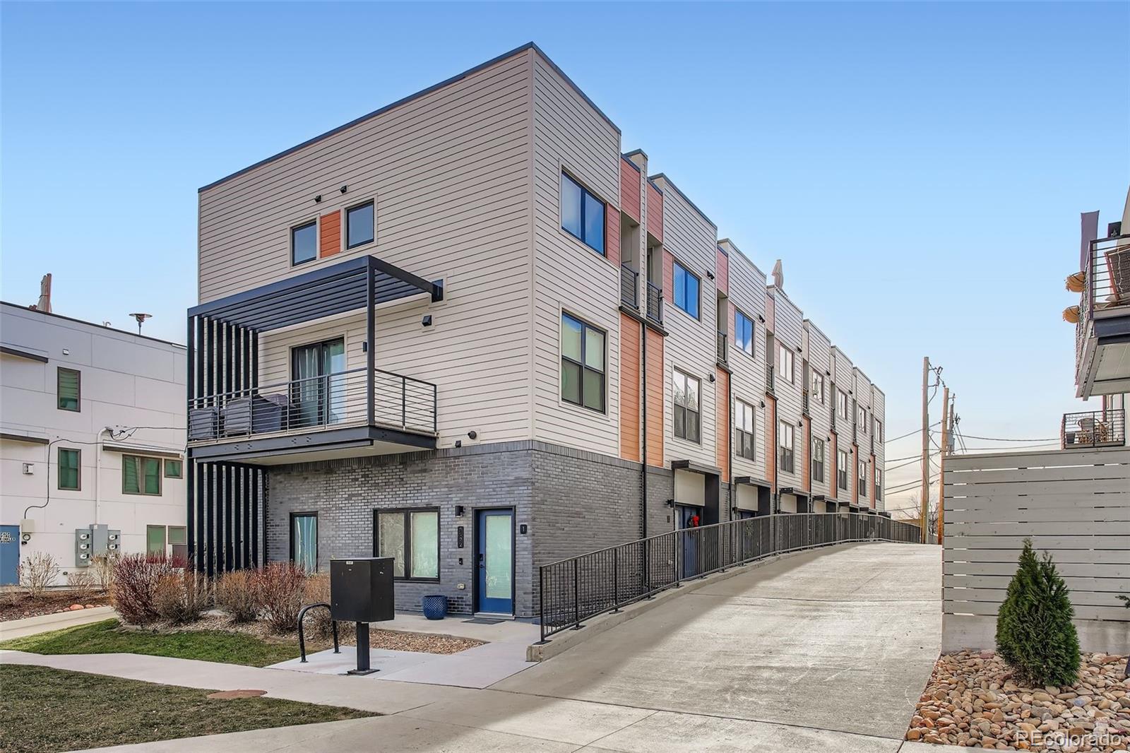 MLS Image #23 for 3222 w 19th avenue 7,denver, Colorado