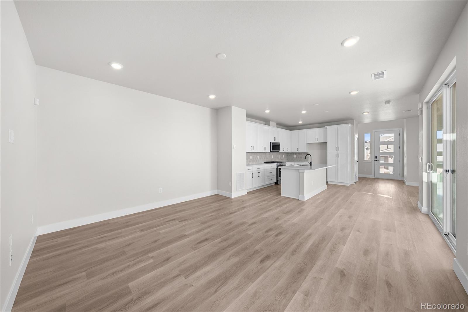 MLS Image #13 for 8737  whiteclover street,littleton, Colorado
