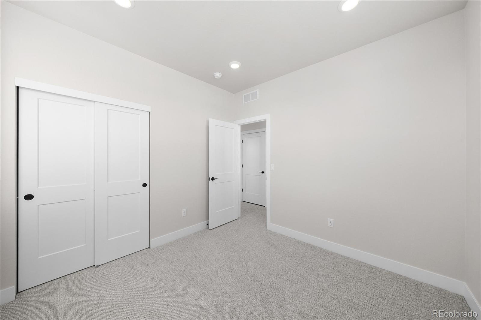 MLS Image #19 for 8737  whiteclover street,littleton, Colorado
