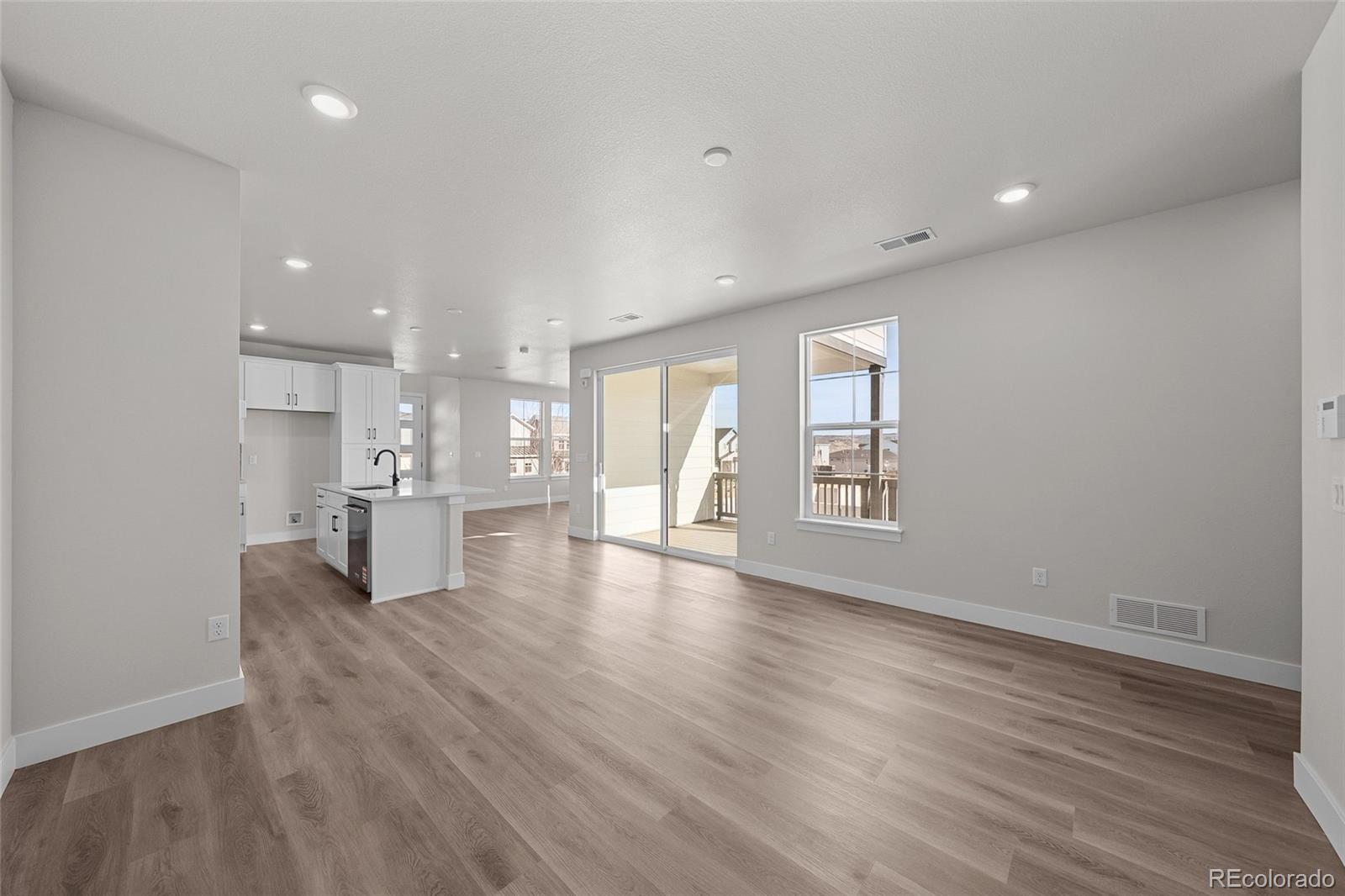 MLS Image #9 for 8737  whiteclover street,littleton, Colorado