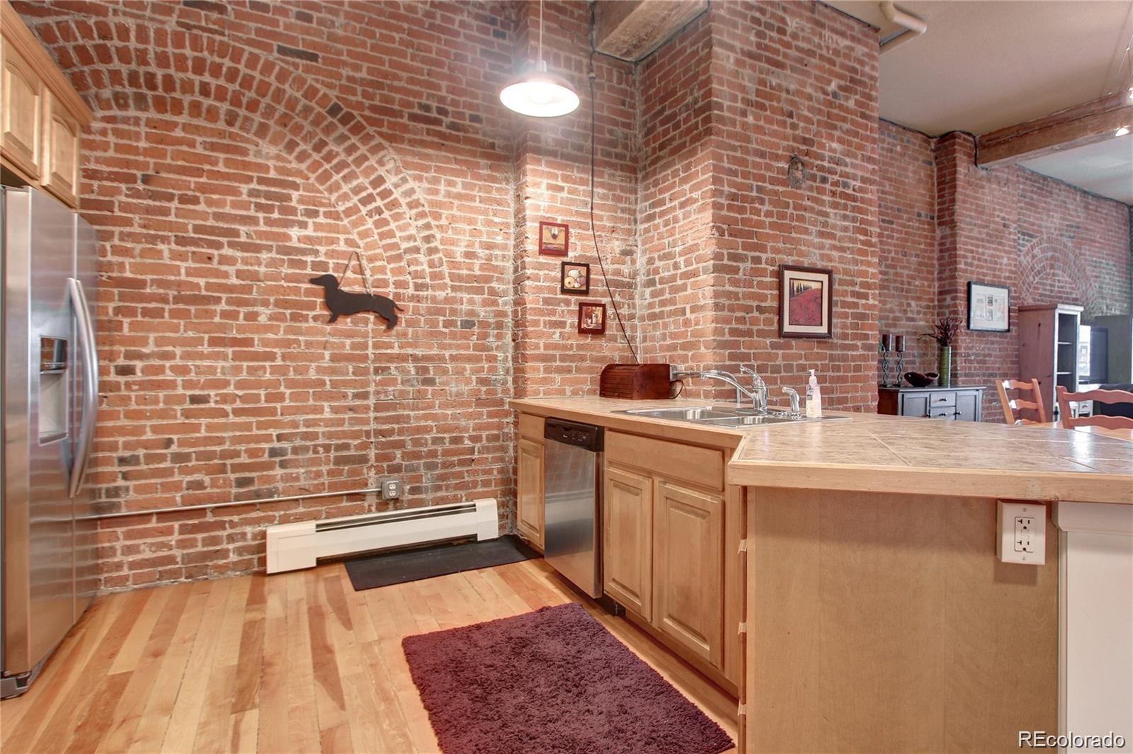 MLS Image #10 for 2560  blake street,denver, Colorado