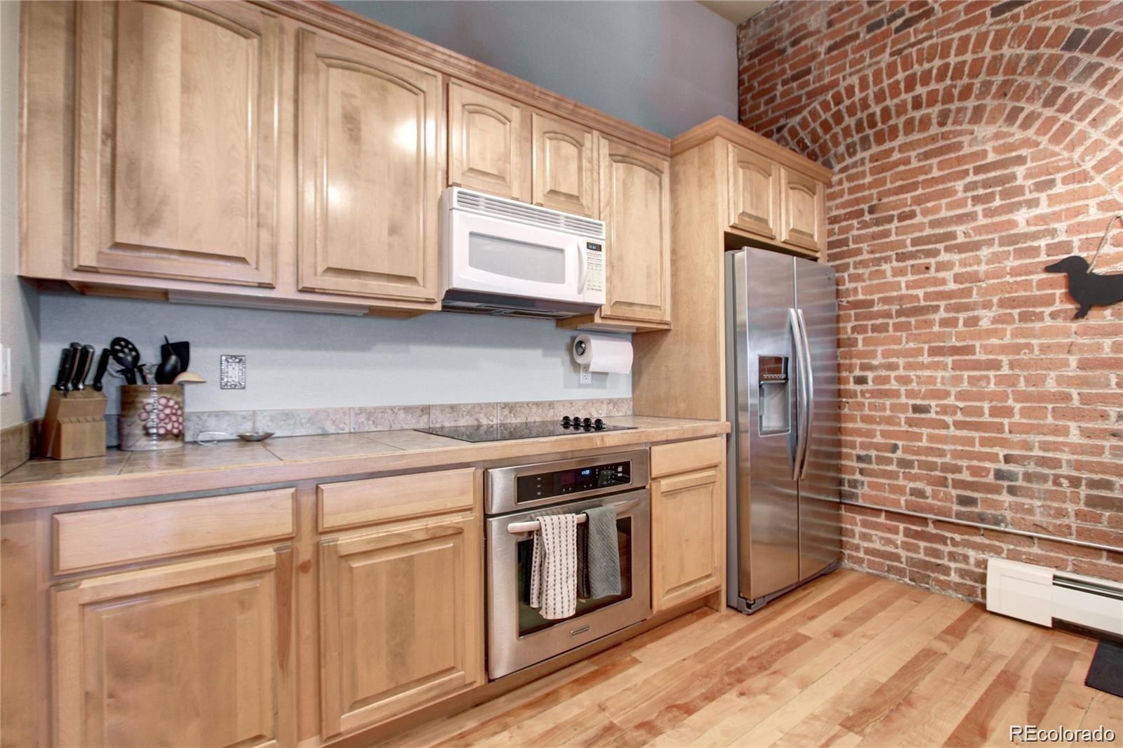 MLS Image #11 for 2560  blake street,denver, Colorado