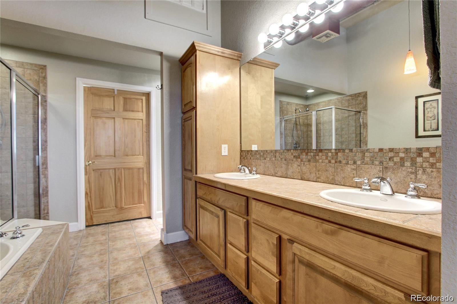 MLS Image #17 for 2560  blake street,denver, Colorado