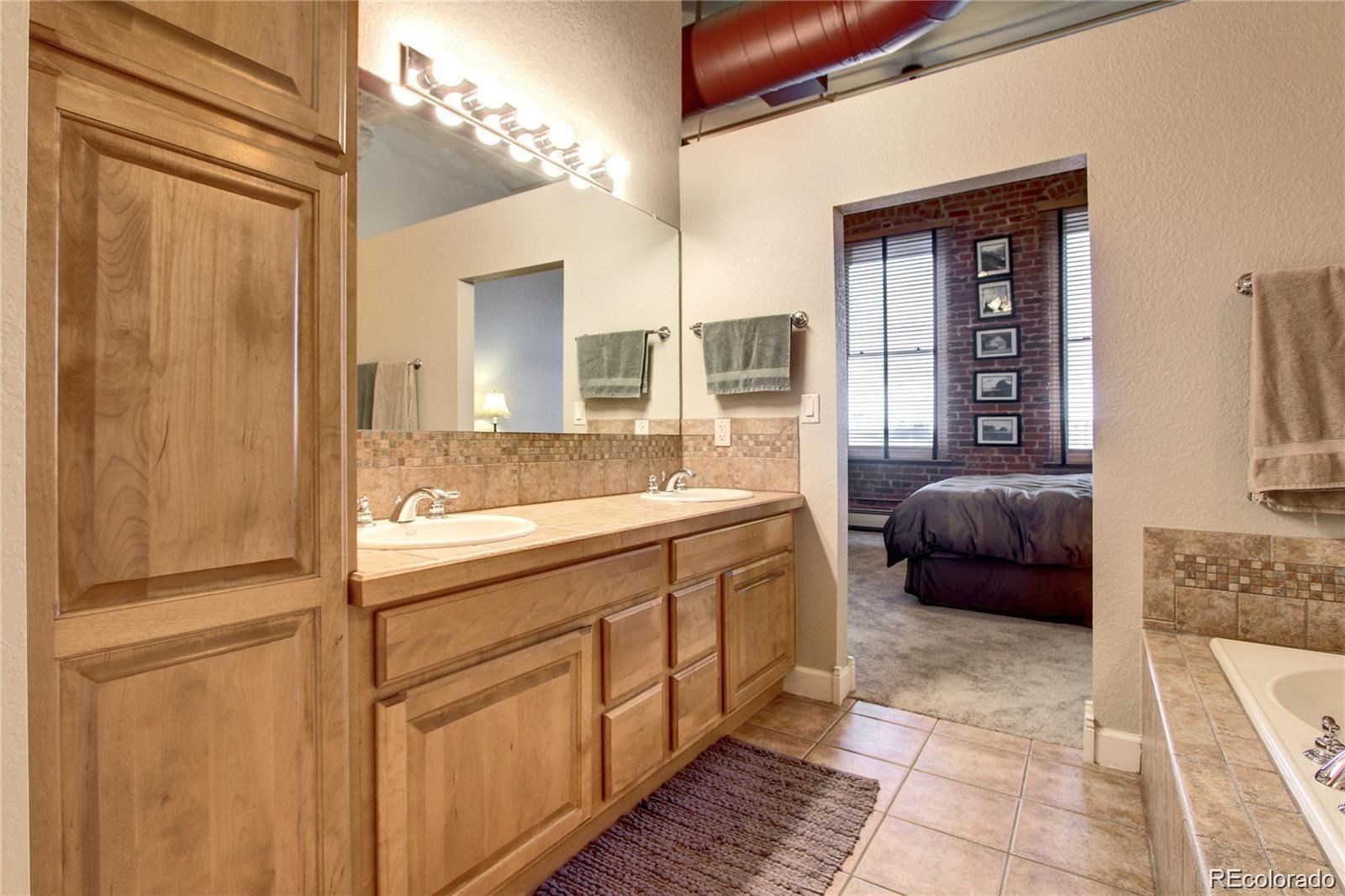 MLS Image #19 for 2560  blake street,denver, Colorado