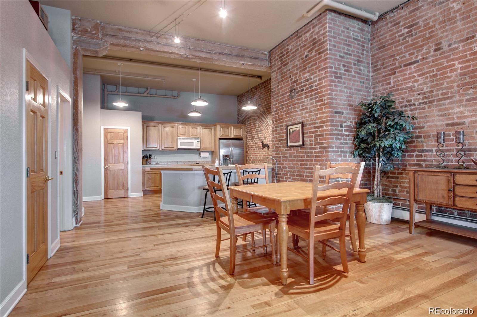 MLS Image #5 for 2560  blake street,denver, Colorado