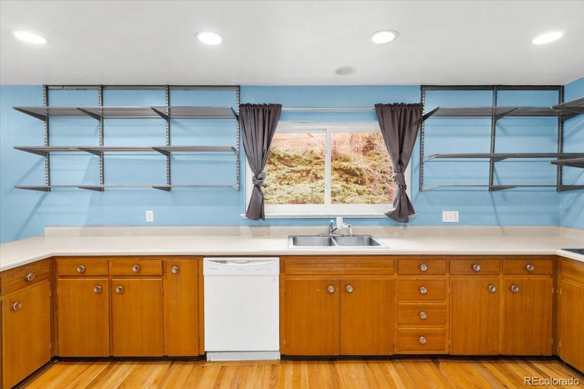MLS Image #8 for 5670 w 51st avenue,denver, Colorado