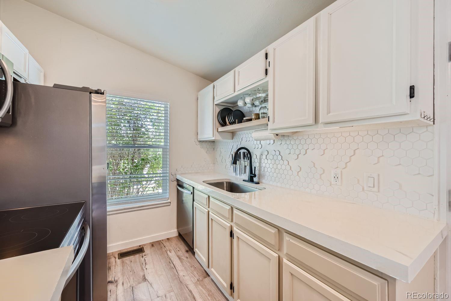 MLS Image #5 for 4600  dillon street,denver, Colorado